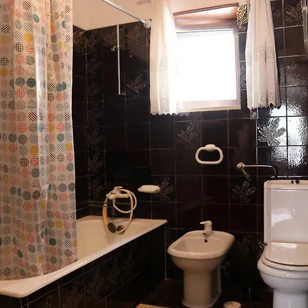 Best Location In Nazare, 1 Min To Beach *