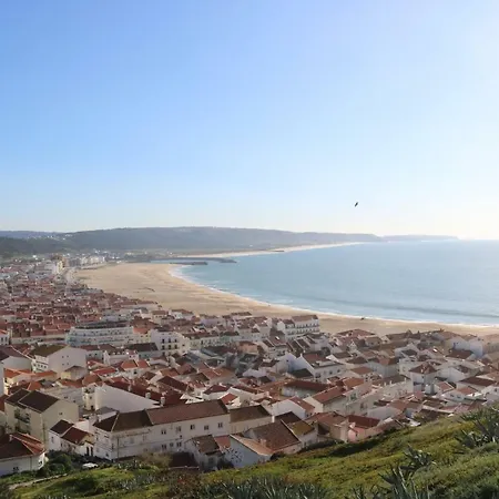 Feriehus Best Location In Nazare, 1 Min To Beach Nazaré
