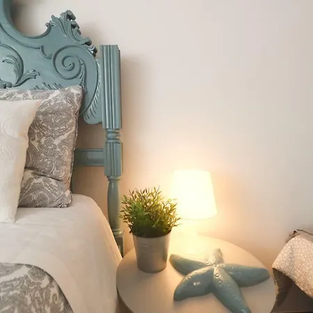 Best Location In Nazare, 1 Min To Beach Feriehus